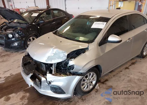 2017 Chevrolet Sonic Lt Auto z USA, uszkodzony, nr VIN 1G1JD5SH2H4127337